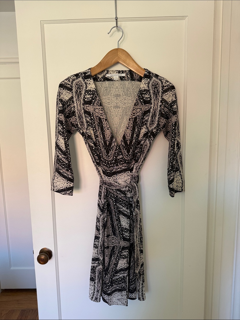 Diane Von Furstenberg Wrap Dress - 10